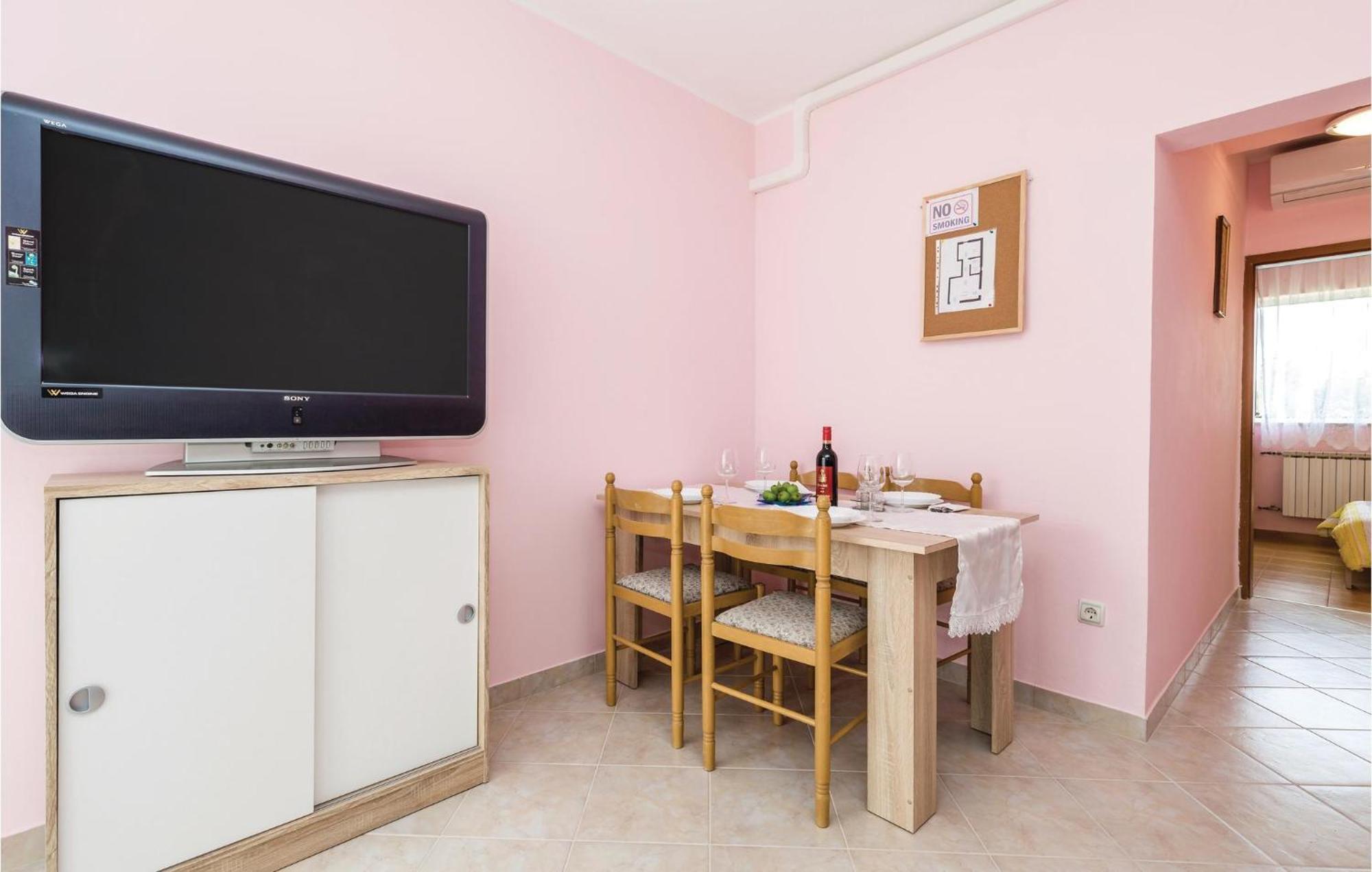 Gorgeous Apartment In Matulji With Kitchen Екстер'єр фото